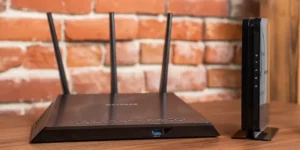  What is a modem router?